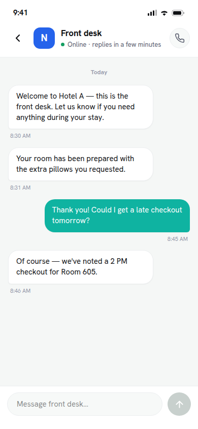 Màn hình trò chuyện với lễ tân trong Netily Messaging — khách nhắn tin, chủ nhà trả lời trong cùng luồng chat